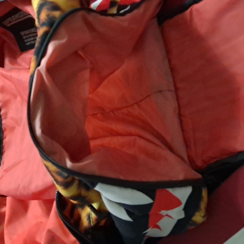 Sprayground cheetah duffle bag - Picture 4 of 5